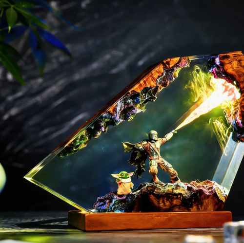Figurine resin lamp